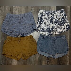 Women’s shorts size Large